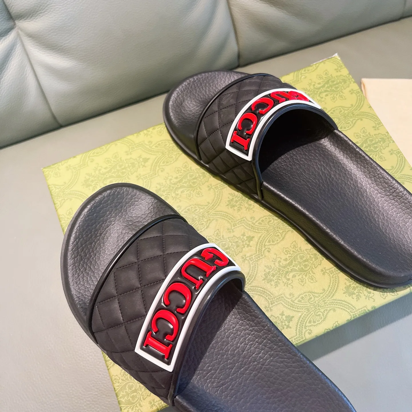Men's Men's Shoes 130🐮🐮Gucci Gucci Slippers Gucci 2024 latest beach sandals slippers Original molding double G LOGO Original molding consistent Outsole: Men's Men's Shoes u double-layer outsole Size: 35-46
